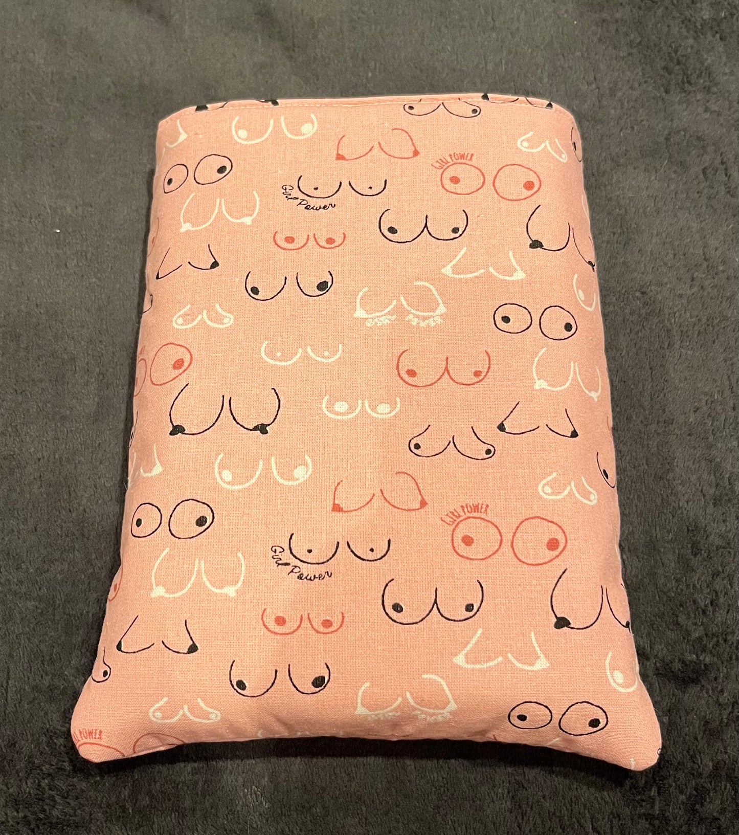 Protège livre poche Boobs