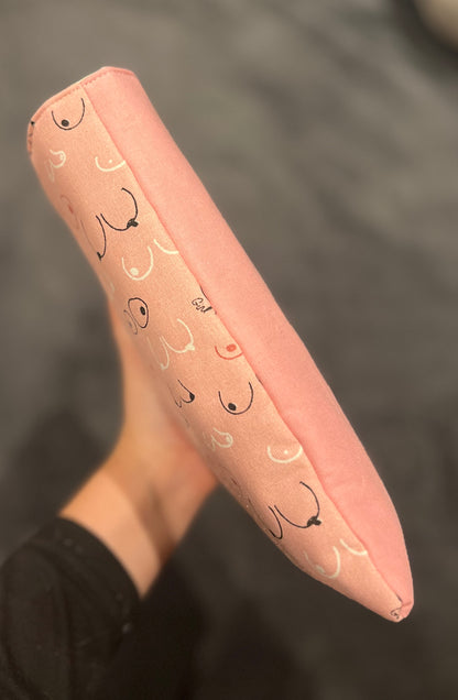 Protège livre poche Boobs