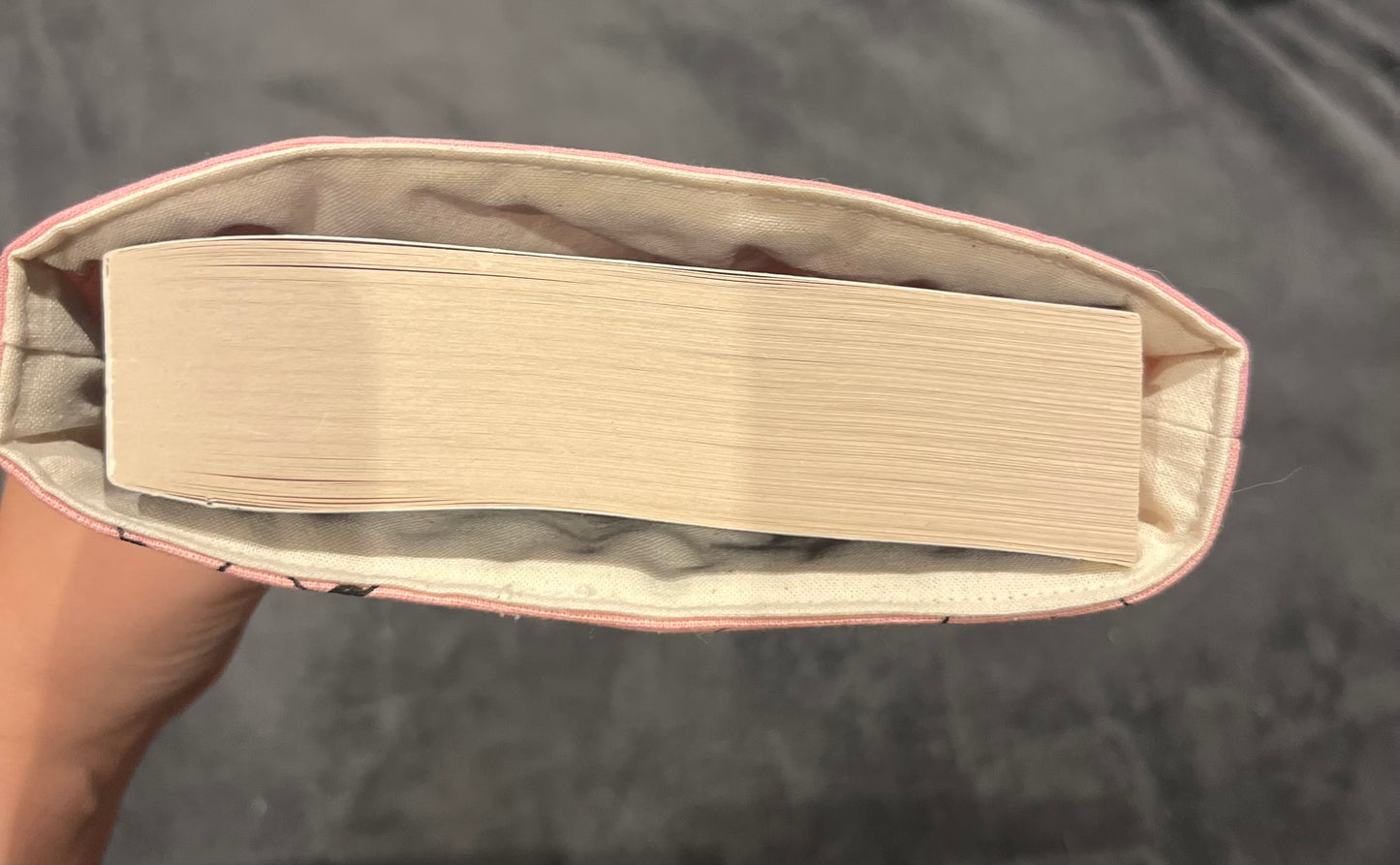 Protège livre poche Boobs