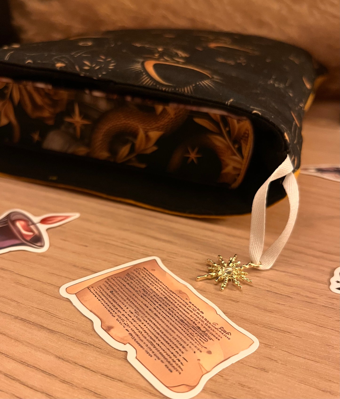 Protège livre « Lune dorée »